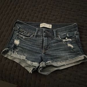 Abercrombie and Fitch size 27 low rise short dark wash